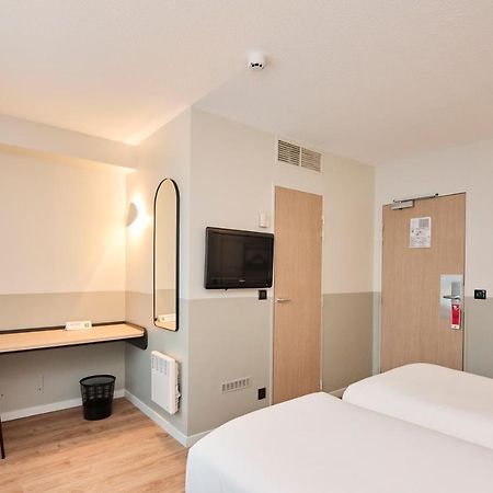 Ibis Styles Paris Poissy Hotel Екстериор снимка