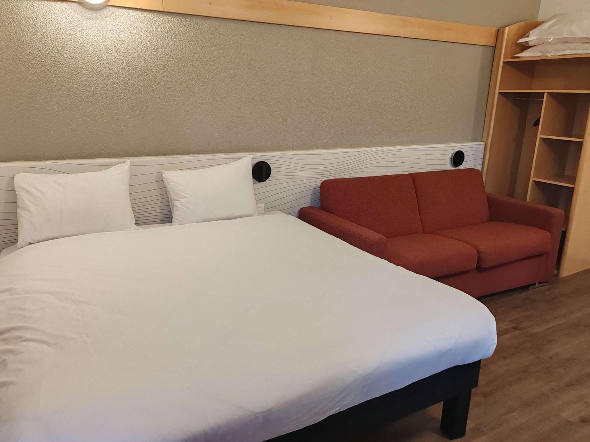 Ibis Styles Paris Poissy Hotel Екстериор снимка